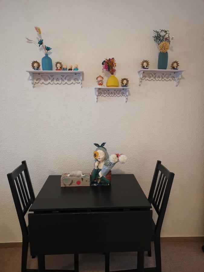 Schoene 2d-gebaeude Mit Mini-garten Apartment *