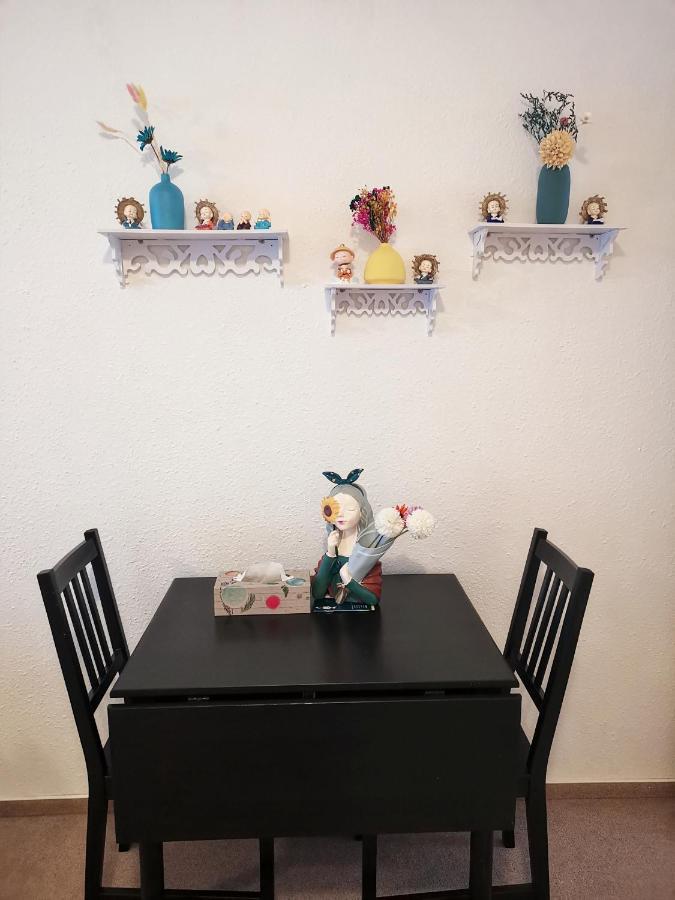 Schoene 2d-gebaeude Mit Mini-garten Apartment